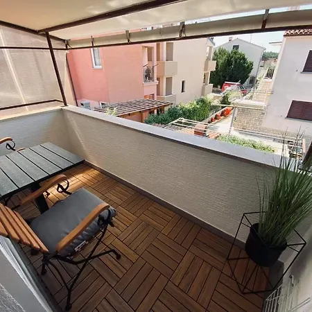 Aurelis Apartments Porec Exterior photo