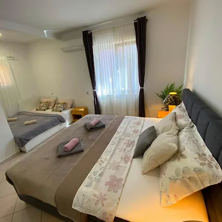 Aurelis Apartments Porec Room photo