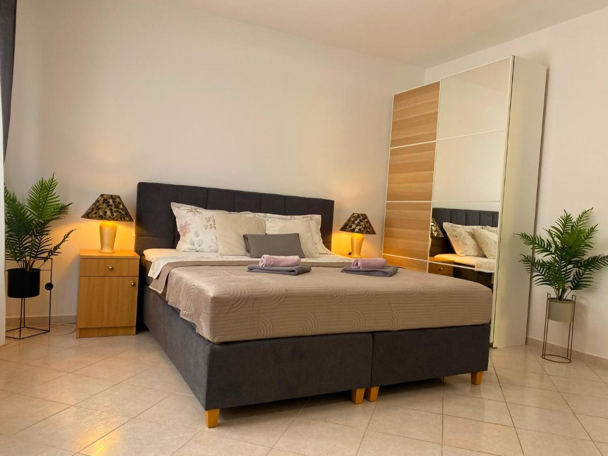 Apartment Aurelis *