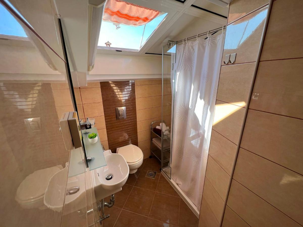 Aurelis Apartament